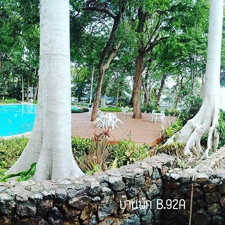 Vila Baan Rug Nam Sai Thang Kwian Exteriér fotografie