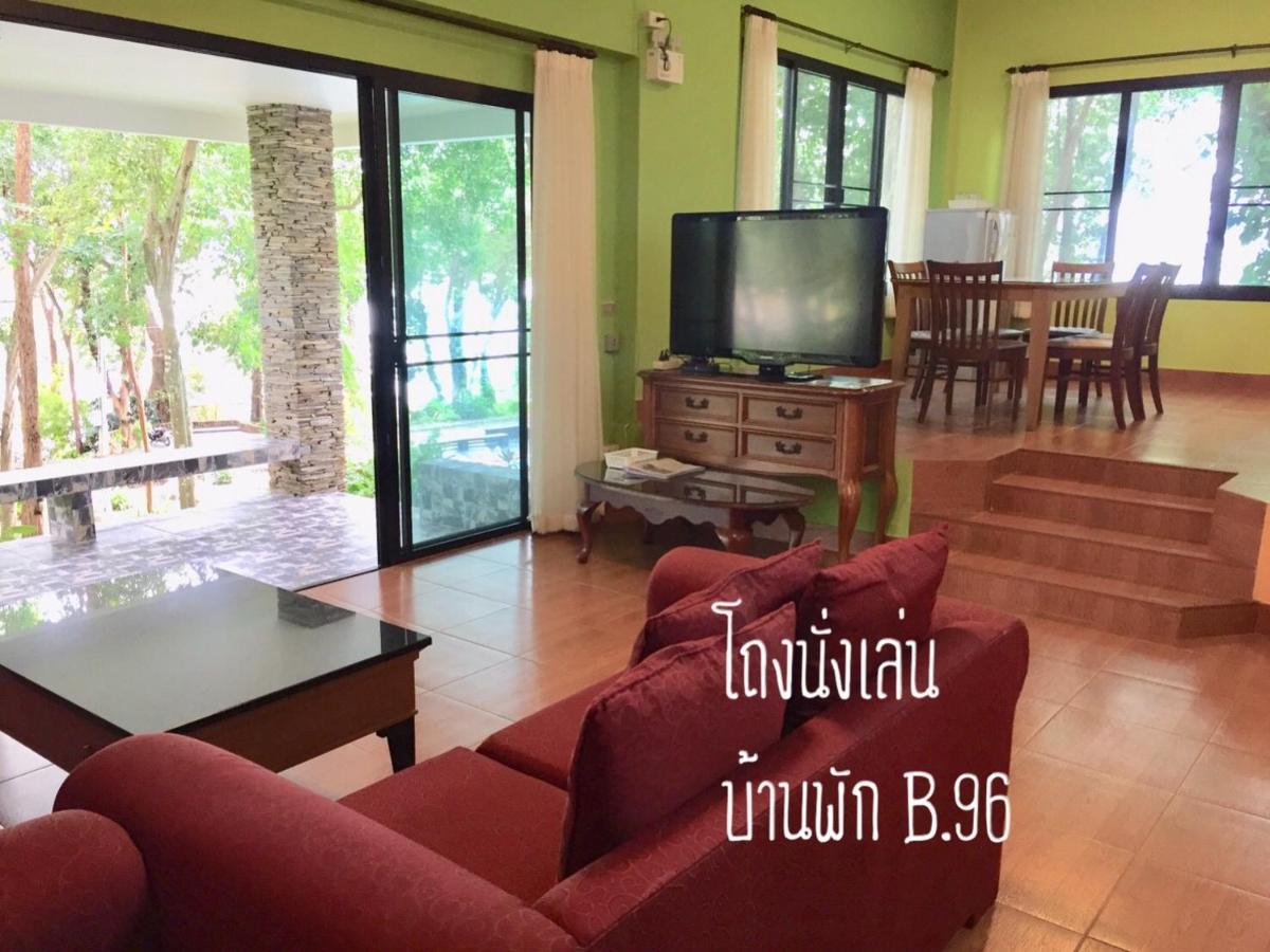 Vila Baan Rug Nam Sai Thang Kwian Exteriér fotografie