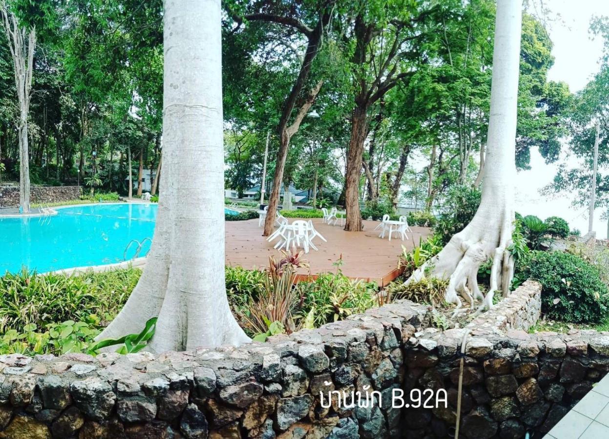 Vila Baan Rug Nam Sai Thang Kwian Exteriér fotografie